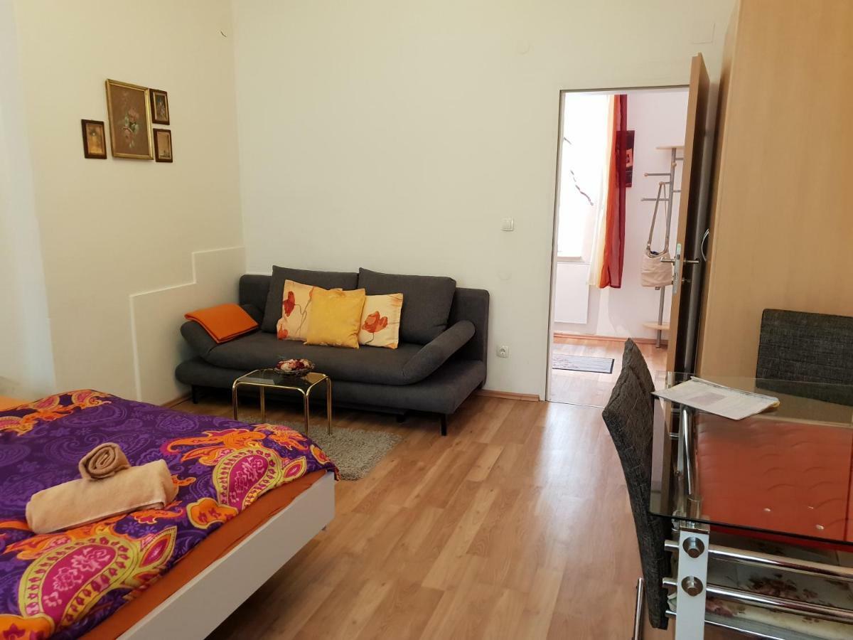 Apartament Stella *